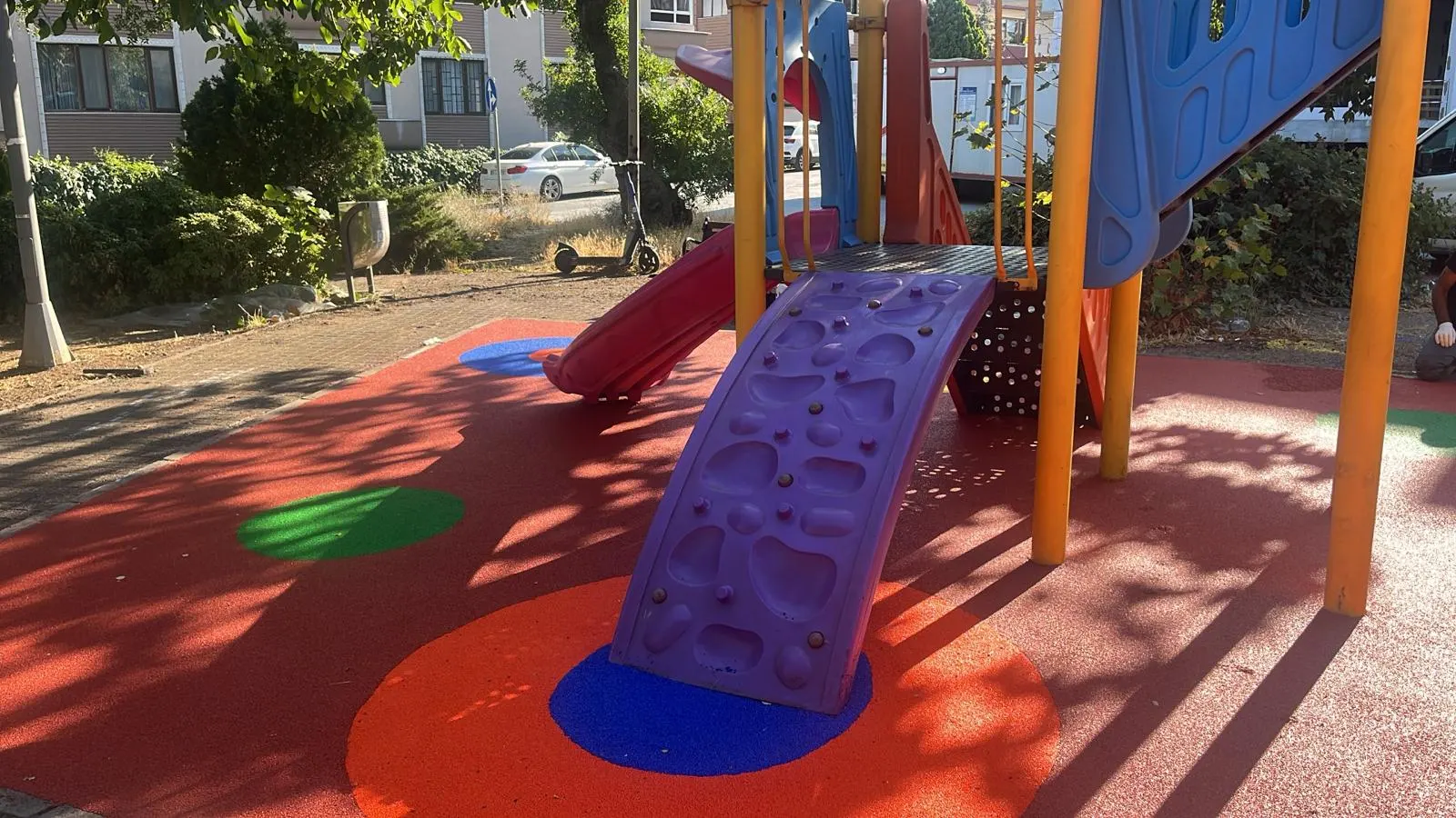 Bakırköy Sınırları İçerisinde Yer Alan Oyun Ve Spor Alanlarının Yenilenmesi Yapım İşi - 7